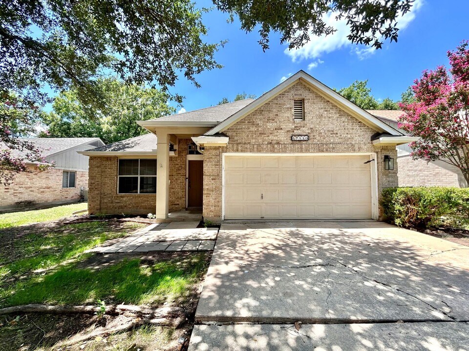 17110 Valley Glen Rd in Pflugerville, TX - Foto de edificio
