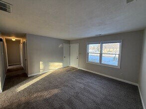 6915 Salge Dr in Fort Wayne, IN - Building Photo - Building Photo