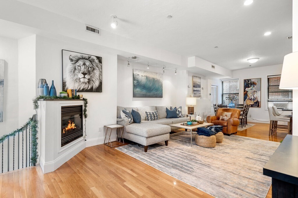 22 Sheafe St in Boston, MA - Building Photo