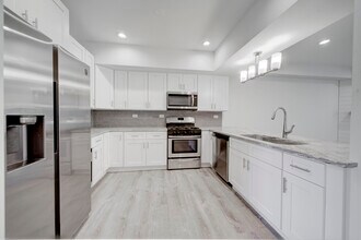48 S Golfview Ct in Glendale Heights, IL - Foto de edificio - Building Photo