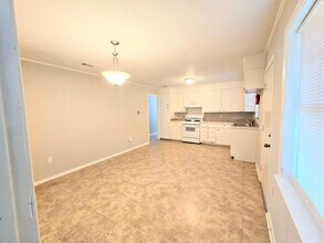 270 Myer Ave in Jackson, MS - Building Photo - Building Photo