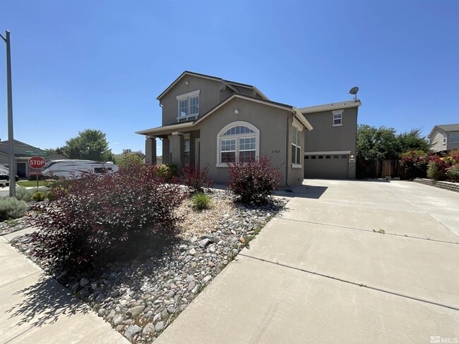 5707 Rainier Peak Dr in Sparks, NV - Building Photo - Building Photo