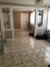 97 6th Ave, Unit 1 in Clifton, NJ - Foto de edificio - Building Photo