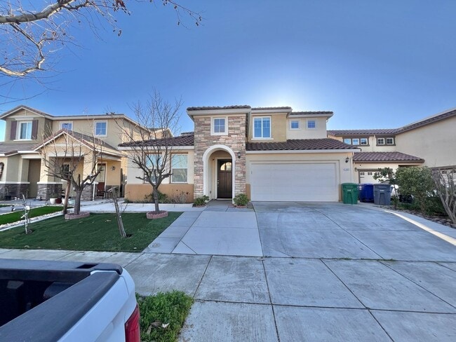 property at 1557 Mayweed Dr