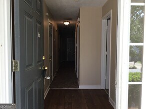 4132 Ravenwood Ct in Union City, GA - Building Photo - Building Photo