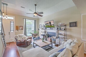 2318 N England Ct in Charleston, SC - Building Photo - Building Photo