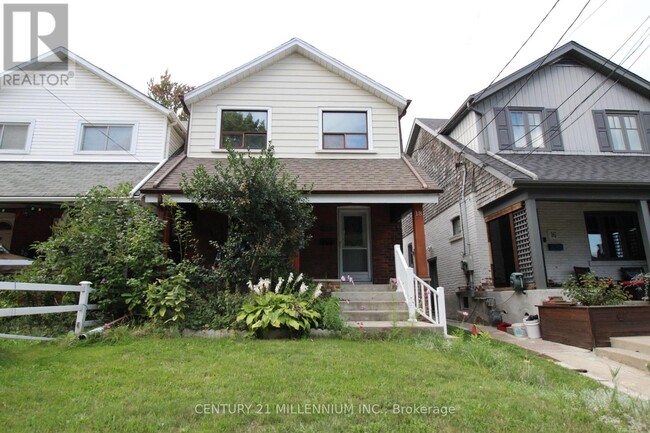 property at 18 Glenvalley Dr