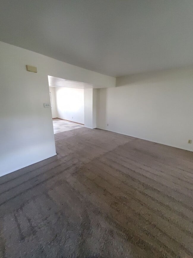 650-670 S 60th St. in Milwaukee, WI - Building Photo - Building Photo