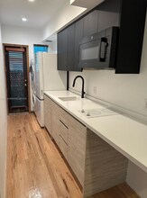 226 Jefferson Ave-Unit -6 in Miami Beach, FL - Building Photo - Building Photo