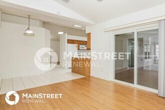 12 Ocean Pines Dr in Ormond Beach, FL - Foto de edificio - Building Photo