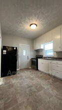 2211 Sheldon St in Lincoln, NE - Building Photo - Building Photo