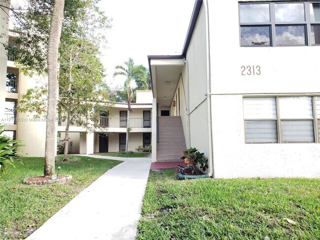 property at 2313 S Cypress Bend Dr