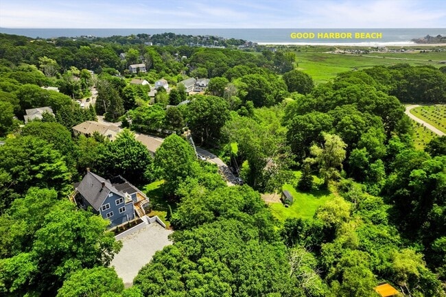 property at 22 Witham St