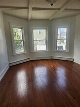 41 Laura St in Providence, RI - Building Photo - Building Photo