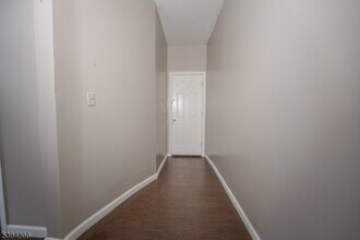 296 N Clinton St in East Orange, NJ - Building Photo - Building Photo