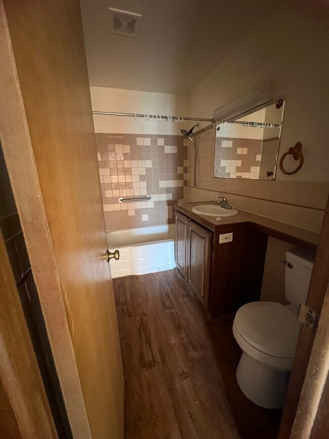 115 N 3rd St in Conway Springs, KS - Building Photo - Building Photo