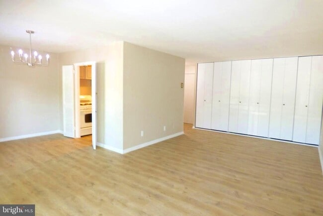 3100 S Manchester St in Falls Church, VA - Building Photo - Building Photo