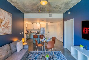 333 E Roosevelt St in Phoenix, AZ - Building Photo