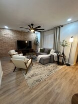 1600 W Nolana Ave, Unit 11 in McAllen, TX - Building Photo