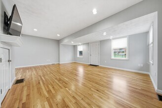 184 Park St in North Reading, MA - Building Photo - Building Photo