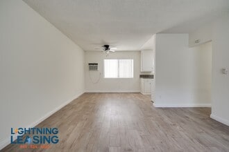 5132 Yarmouth Ave in Los Angeles, CA - Building Photo - Building Photo