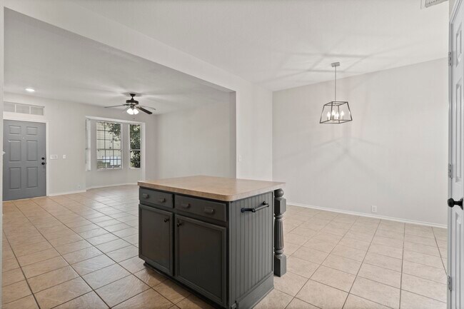 9735 Coyote Creek Dr in Houston, TX - Building Photo - Building Photo