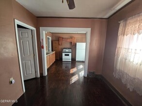 3214 Douglas Ave in El Paso, TX - Building Photo - Building Photo