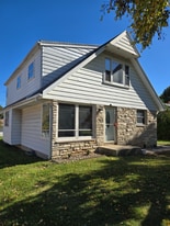 4354 N 72nd St in Milwaukee, WI - Building Photo