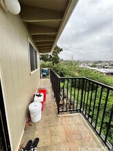 1655 Ho?olaule?a St in Pearl City, HI - Building Photo - Building Photo