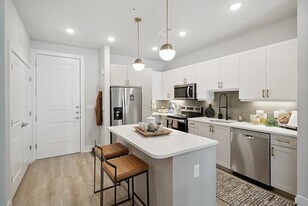 Cala Apartments in Austin, TX - Building Photo