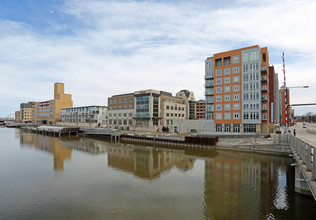 Metreau Apartments in Green Bay, WI - Building Photo - Building Photo