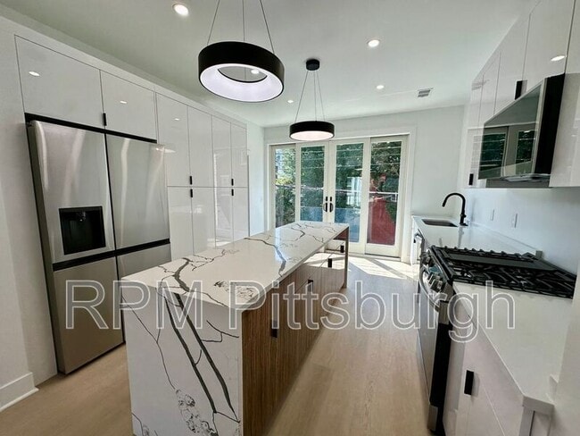 property at 1407 Sarah St