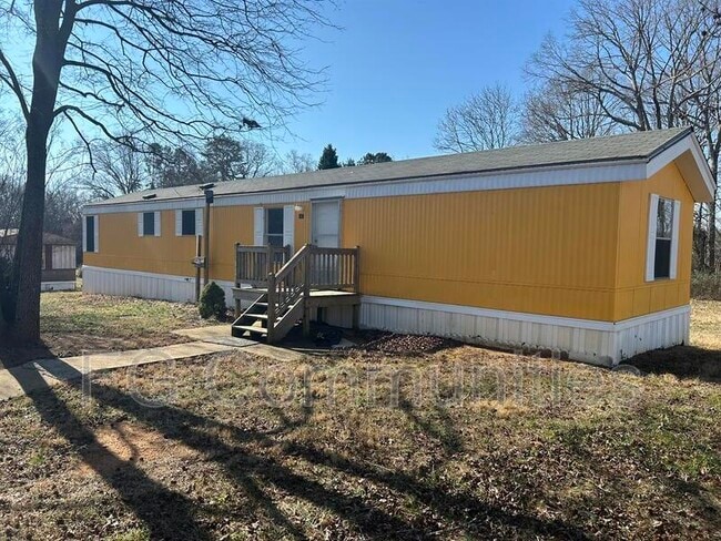 property at 147 Oak Knoll Dr