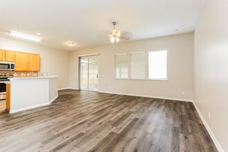 1208 Dawn Light Rd in Jacksonville, FL - Building Photo - Building Photo
