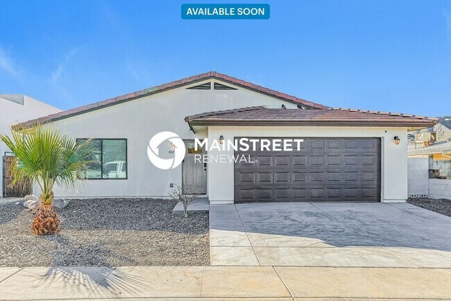 property at 807 W Buist Ave
