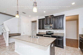 2708 Garden Falls Dr in Brandon, FL - Building Photo - Building Photo