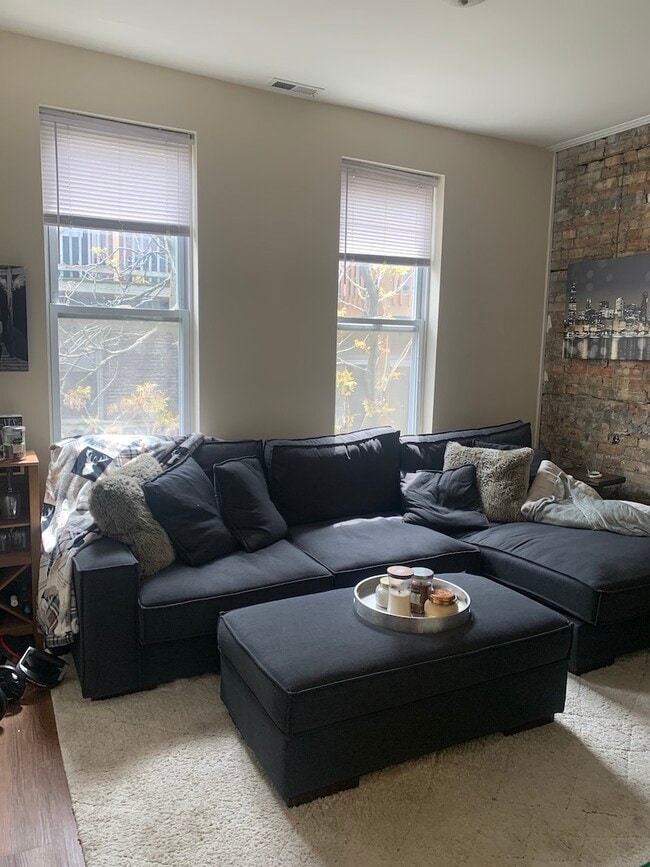 1738 W Huron St in Chicago, IL - Foto de edificio - Building Photo