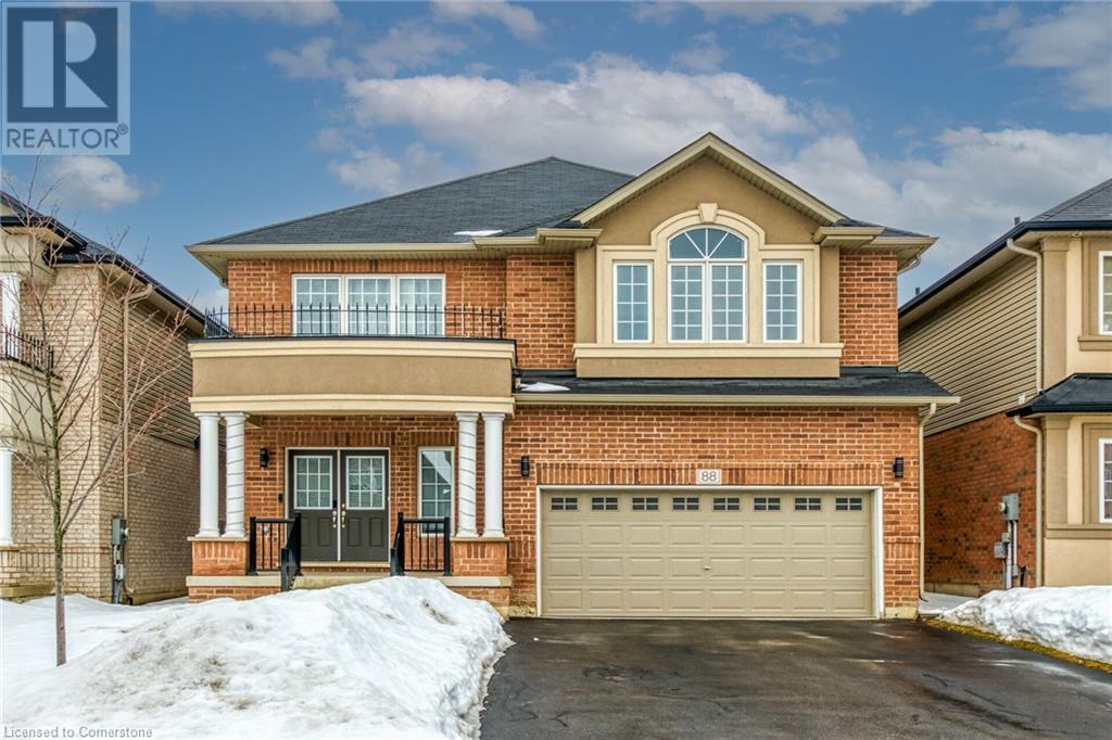 88 Bellroyal Cres in Hamilton, ON - Building Photo