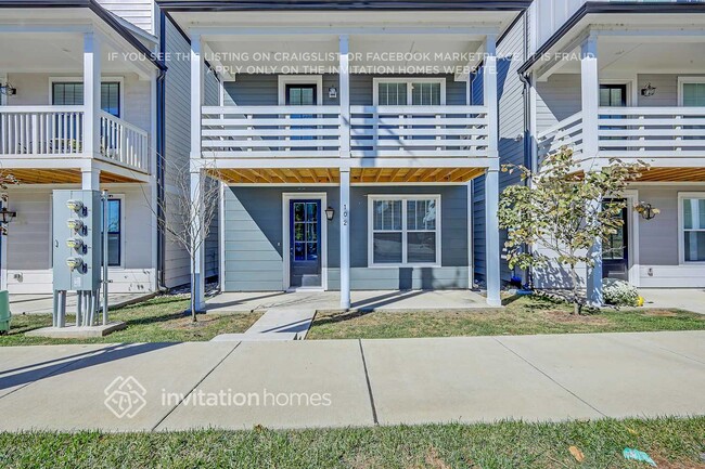 647 Vernon Ave in Nashville, TN - Foto de edificio - Building Photo