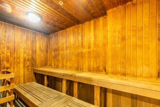 211 Fort York Blvd, Unit SI ID1345917P in Toronto, ON - Building Photo - Building Photo