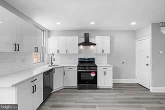 5517 Ridgewood St in Philadelphia, PA - Building Photo - Building Photo