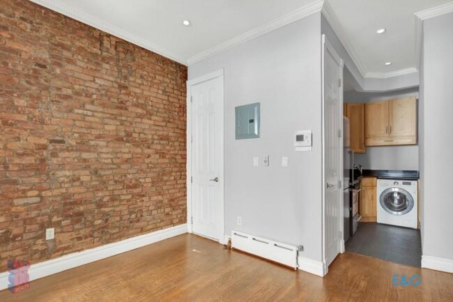 property at 230 E 32nd St