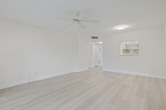 3595 Birdie Dr in Greenacres, FL - Building Photo - Building Photo