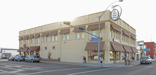 302 W Yakima Ave in Yakima, WA - Building Photo - Building Photo