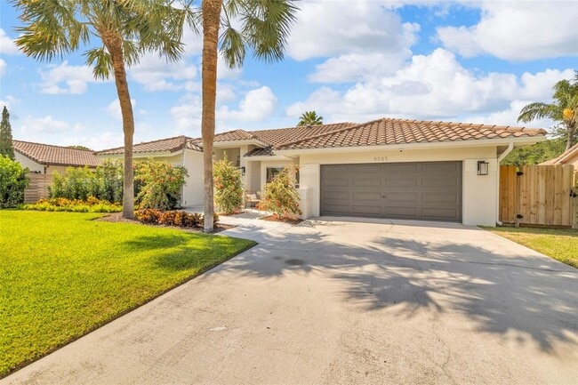 9585 Carousel Cir S in Boca Raton, FL - Building Photo - Building Photo