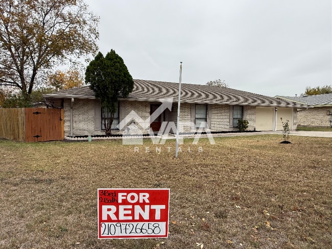 7403 Castle Crown Dr in San Antonio, TX - Foto de edificio - Building Photo