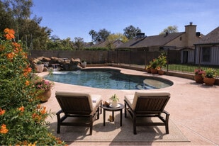 190 S Hazelton Dr in Chandler, AZ - Building Photo