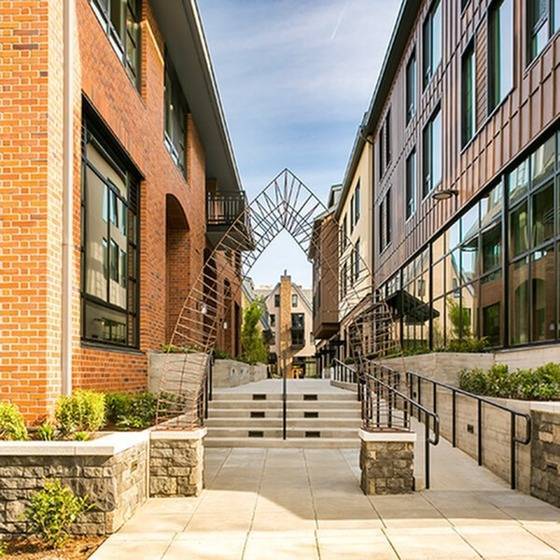 The Windward Apartments in Lake Oswego, OR - Foto de edificio