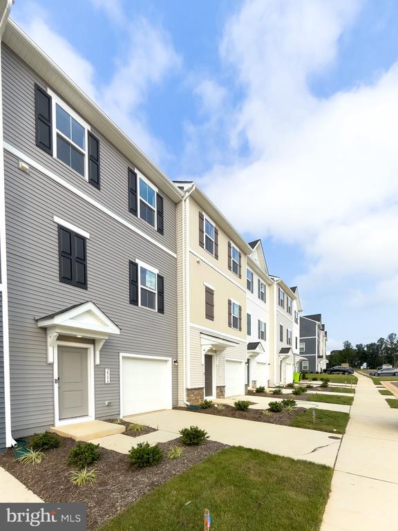 2584 Cougar Ln in Locust Grove, VA - Building Photo - Building Photo