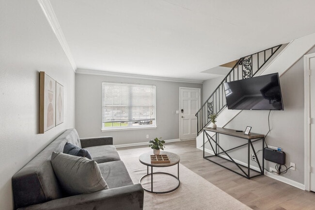 400 Adamwood Dr